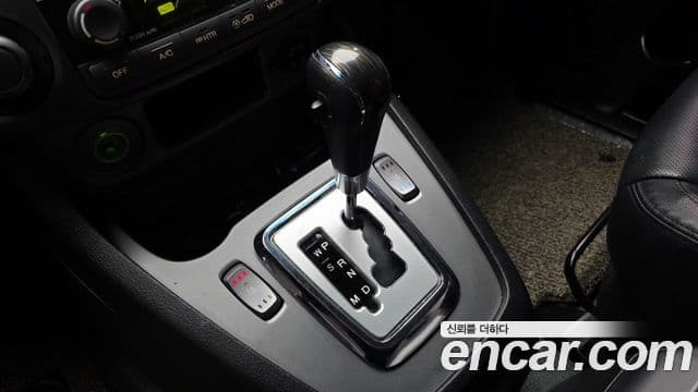 KG모빌리티(SsangYong) Korando 투리스모 4WD TX 9인승, 2018 9