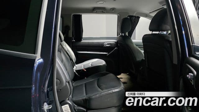 KG모빌리티(SsangYong) Korando 투리스모 4WD TX 9인승, 2018 12