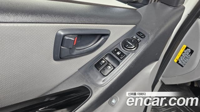 Hyundai Grand Starex Smart, 2016 17