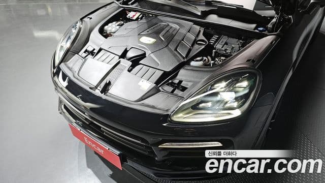 Porsche Cayenne (PO536) 3.0 E-гибрид купе Platinum Edition, 2023 6