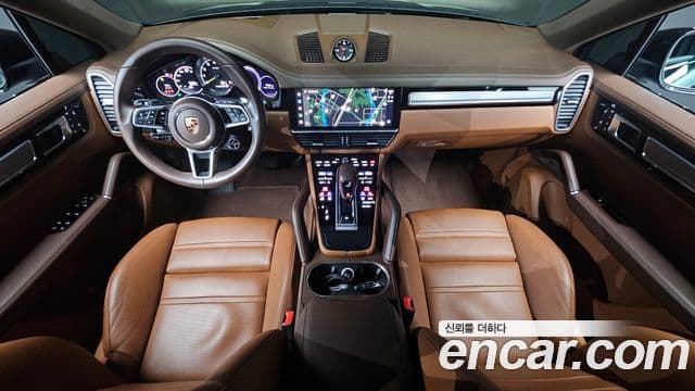 Porsche Cayenne (PO536) 3.0 E-гибрид купе Platinum Edition, 2023 7