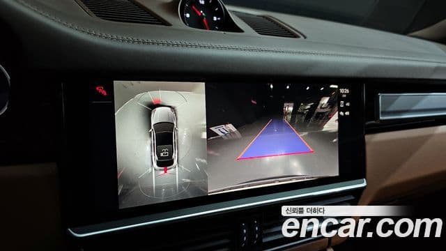 Porsche Cayenne (PO536) 3.0 E-гибрид купе Platinum Edition, 2023 16