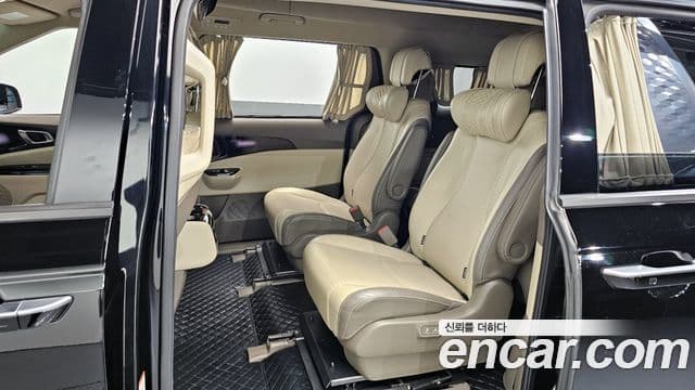 Kia Carnival 4세대 Signature, 2021 11