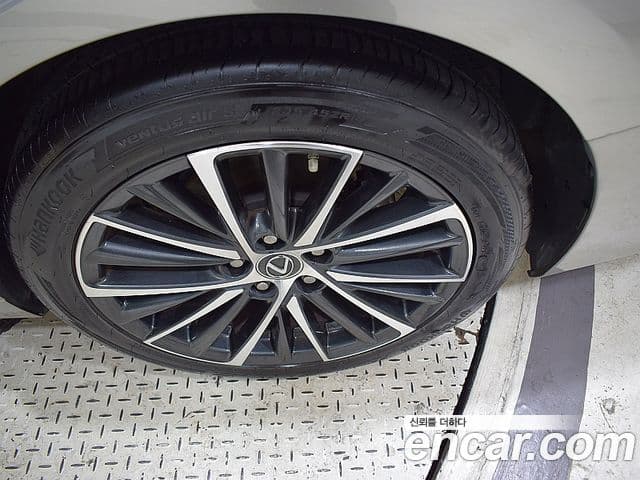 Lexus ES300h 7세대 Luxury, 2022 19