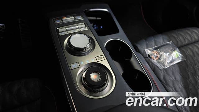 Genesis GV70, 2024 9