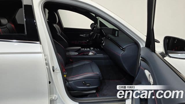 Genesis GV70, 2024 11