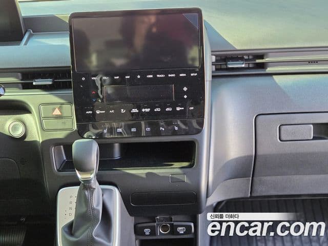 Hyundai Staria Modern, 2025 9