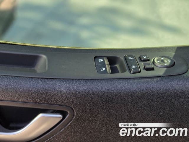 Hyundai Staria Modern, 2025 12