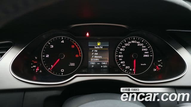 Audi New A4 B8, 2015 8