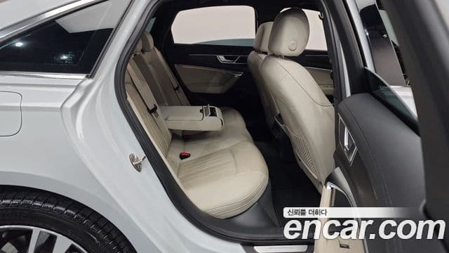 Audi A6 (C8) Premium, 2023 12