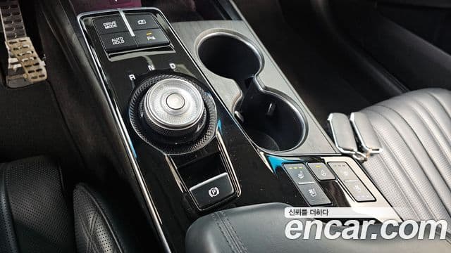 Kia K8 гибрид Signature, 2022 9