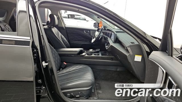 Kia K8 гибрид Signature, 2022 12