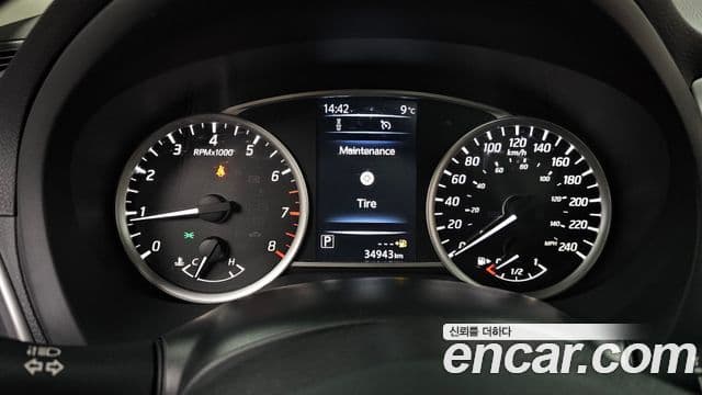 Nissan 센트라 B17, 2018 8
