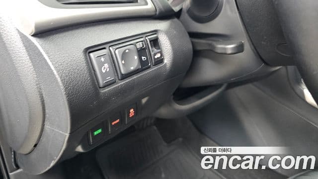 Nissan 센트라 B17, 2018 15