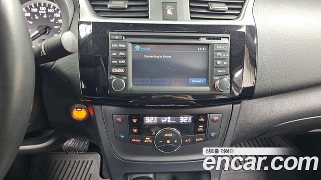 Nissan 센트라 B17, 2018 16