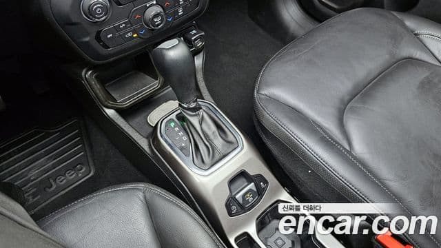 Jeep Renegade 1.3 Limited, 2022 9