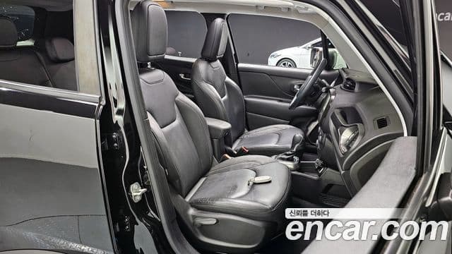 Jeep Renegade 1.3 Limited, 2022 10