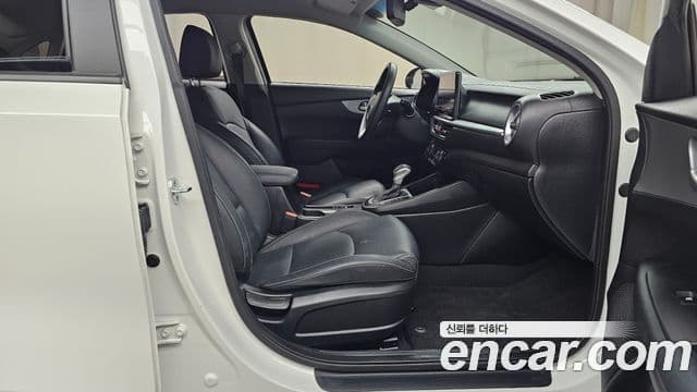 Kia The / новый New K3 2세대 Trendy, 2022 11