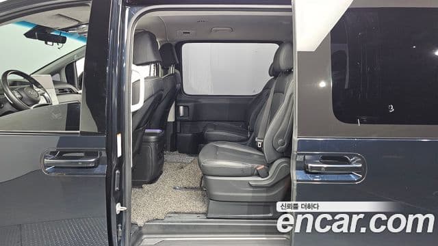 Hyundai Staria Prestige, 2022 11