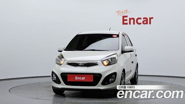 Kia All New Morning Deluxe Trendy, 2014 3