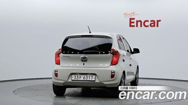 Kia All New Morning Deluxe Trendy, 2014 4