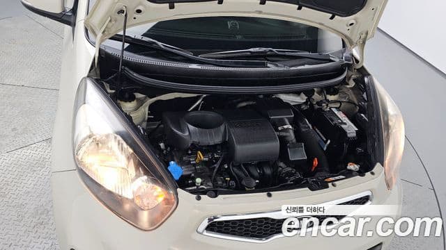 Kia All New Morning Deluxe Trendy, 2014 6