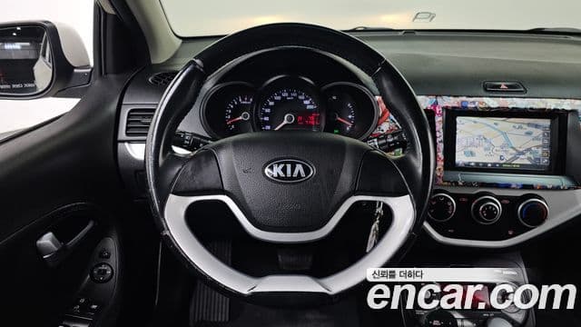 Kia All New Morning Deluxe Trendy, 2014 13