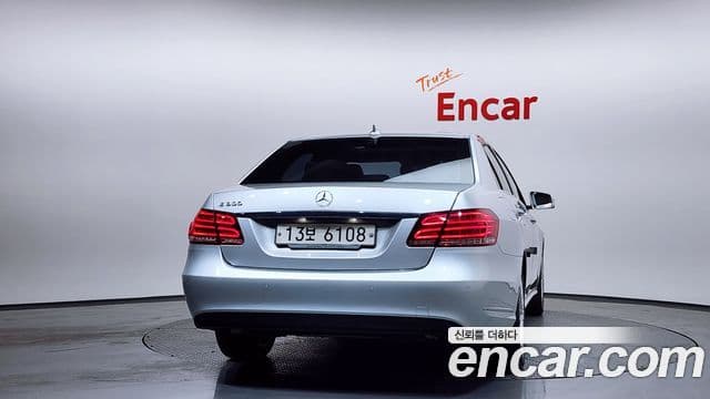 Mercedes-Benz E-класс W212 E300 Elegance, 2014 4
