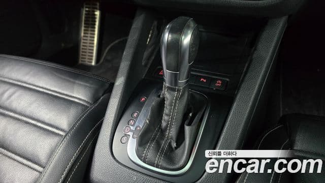 Volkswagen 시로코 2.0 TDI R-Line, 2015 9