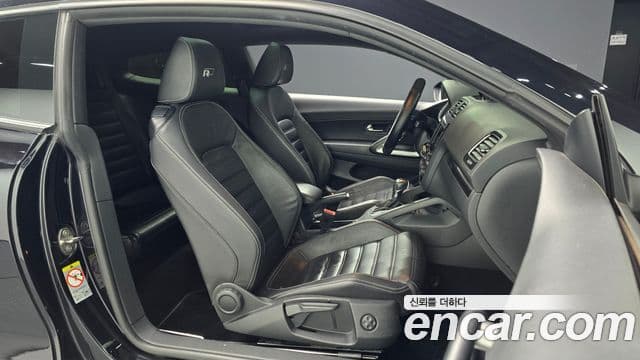 Volkswagen 시로코 2.0 TDI R-Line, 2015 10