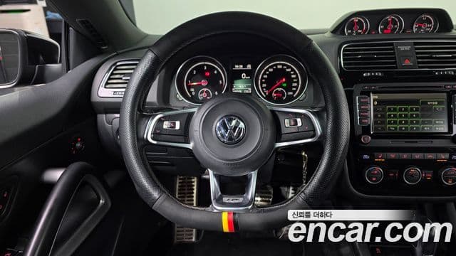 Volkswagen 시로코 2.0 TDI R-Line, 2015 13
