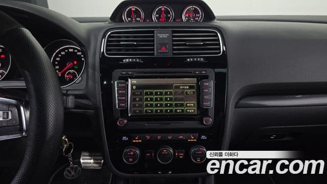 Volkswagen 시로코 2.0 TDI R-Line, 2015 15