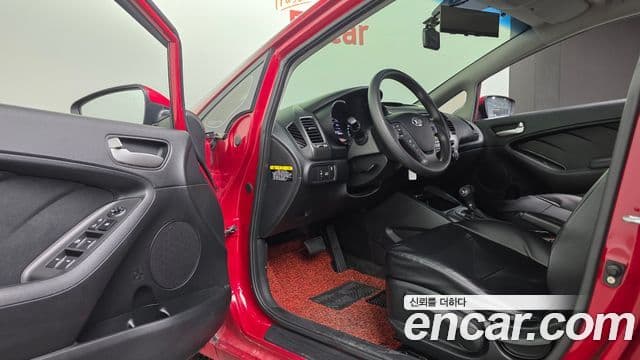 Kia K3 Deluxe, 2013 11