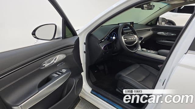 Genesis GV70, 2023 10