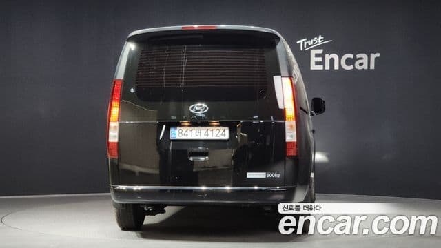 Hyundai Staria Modern, 2024 4