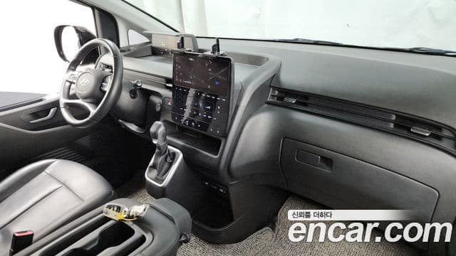 Hyundai Staria Modern, 2024 7