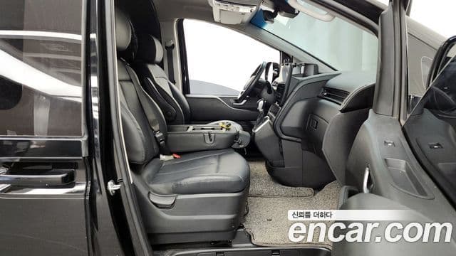 Hyundai Staria Modern, 2024 11