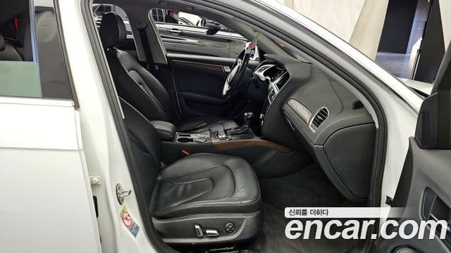 Audi New A4 B8, 2016 11