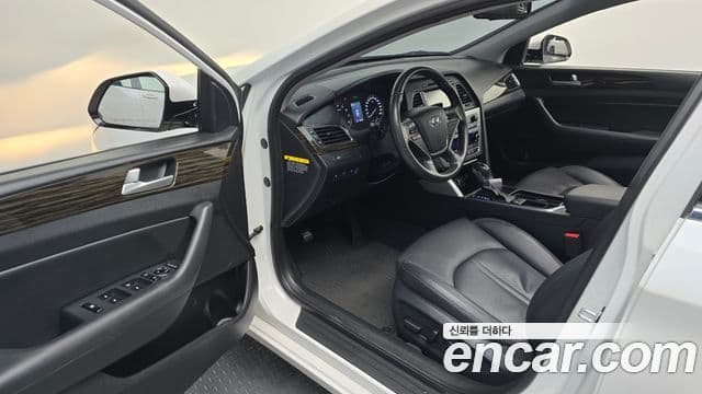 Hyundai LF Sonata 2.0 Smart, 2016 11