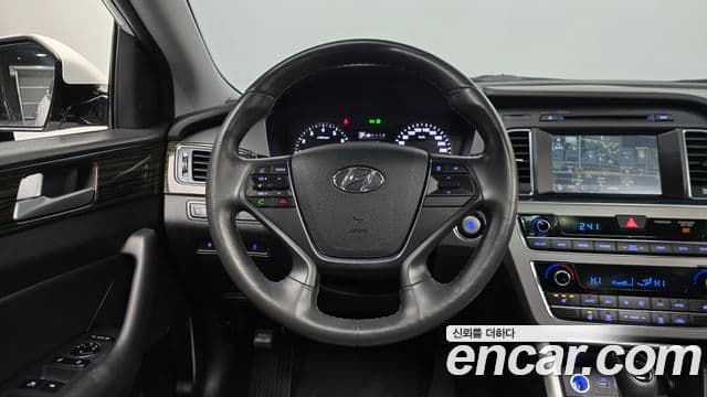 Hyundai LF Sonata 2.0 Smart, 2016 13