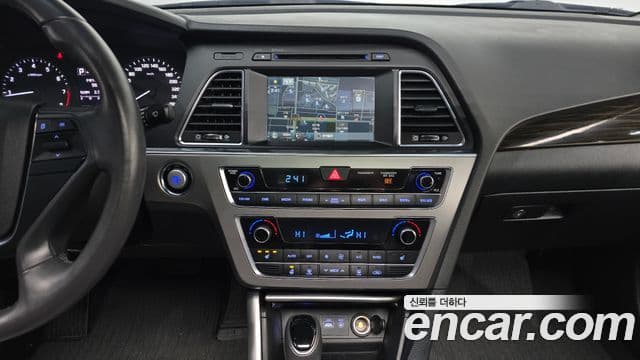 Hyundai LF Sonata 2.0 Smart, 2016 15