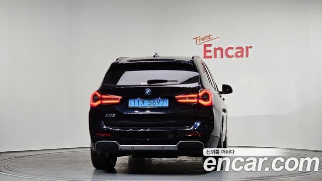 BMW iX3 M Sport, 2024 4