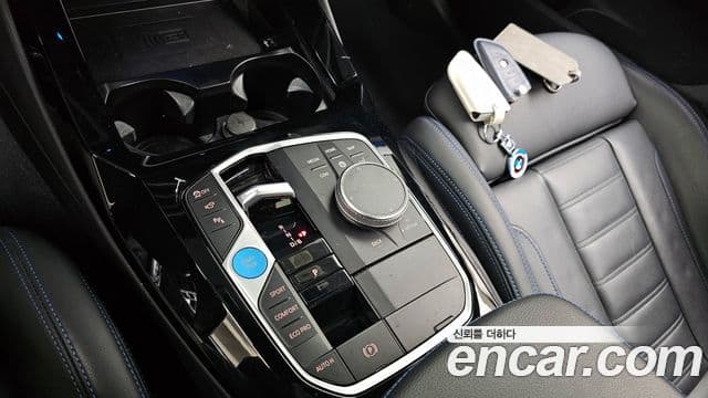 BMW iX3 M Sport, 2024 9