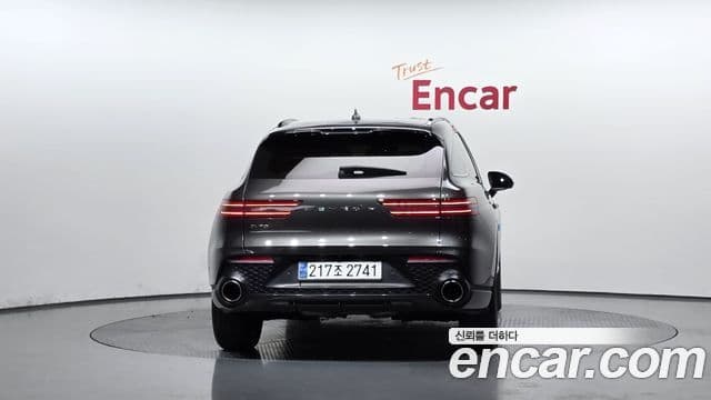 Genesis GV70, 2024 4
