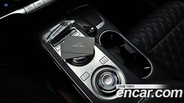 Genesis GV70, 2024 9