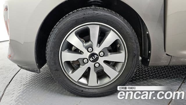 Kia The / новый New Morning Deluxe, 2016 все фото