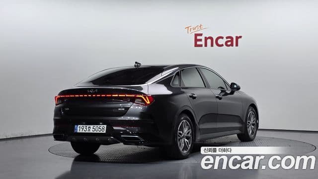 Kia K5 гибрид 3세대 Prestige, 2023 2