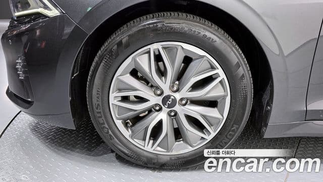 Kia K5 гибрид 3세대 Prestige, 2023 все фото