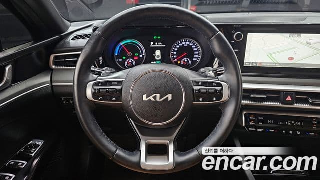 Kia K5 гибрид 3세대 Prestige, 2023 13