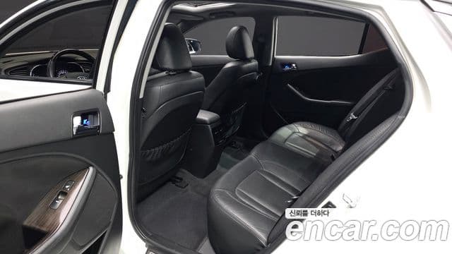 Kia K5 Noblesse, 2011 12